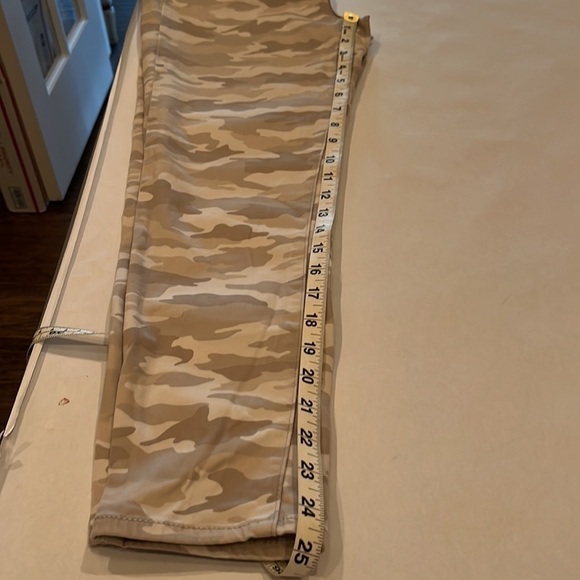 Levi’s 720 High Rise Super Skinny Crop Camo Jeans Size 29 - Picture 11 of 11